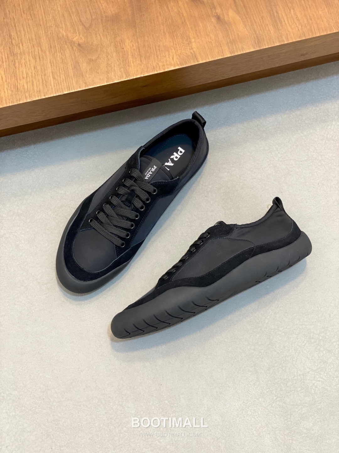 Prada Speedrock Calfskin Mesh Low Sneakers with Elastic Lace Lock Detail 프라다 스피드락 카프스킨 메쉬 로우 스니커즈 엘라스틱 레이스락 디테일 4.5cm 5