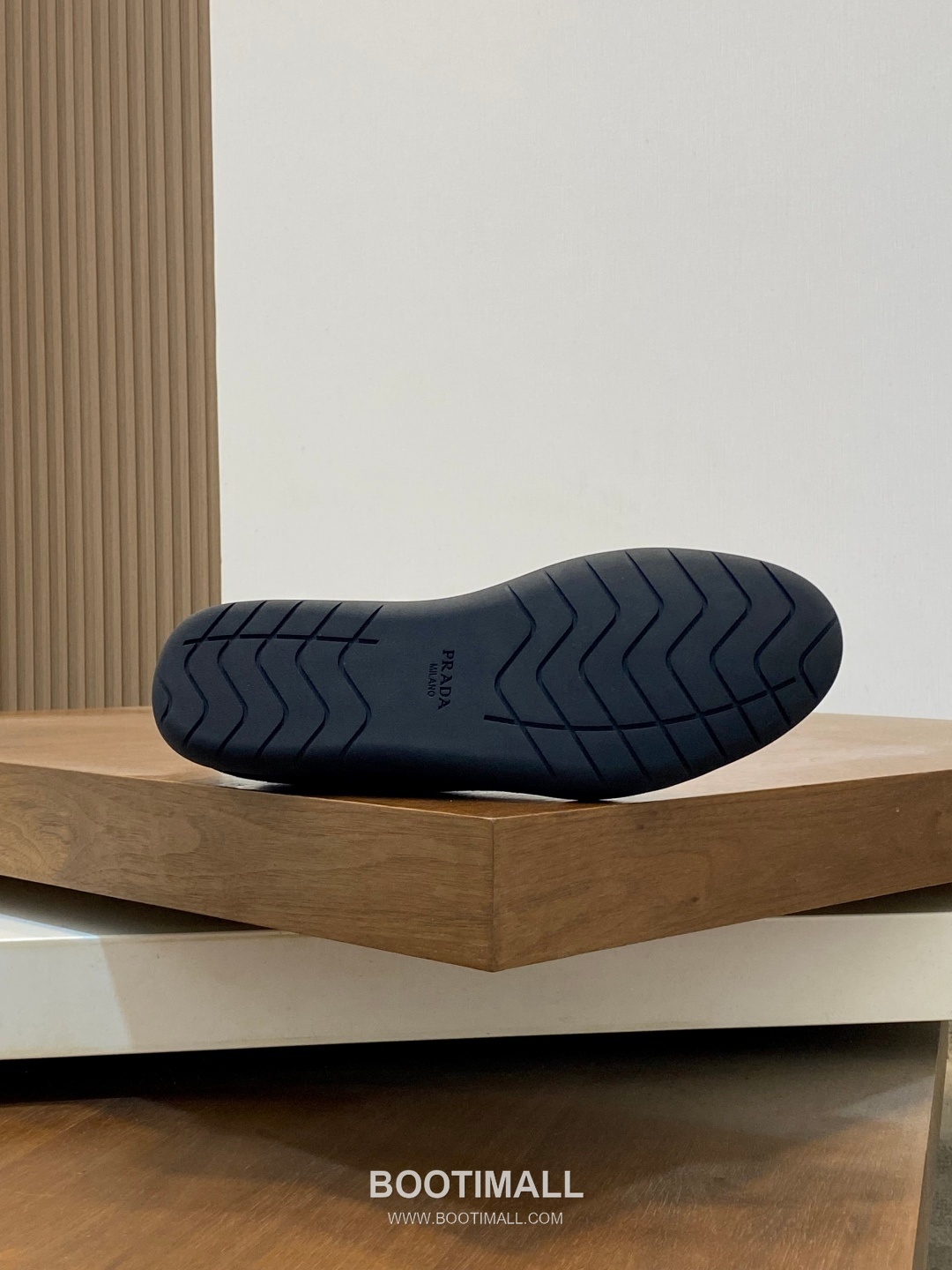 Prada Speedrock Calfskin Mesh Low Sneakers with Elastic Lace Lock Detail 프라다 스피드락 카프스킨 메쉬 로우 스니커즈 엘라스틱 레이스락 디테일 4.5cm 9