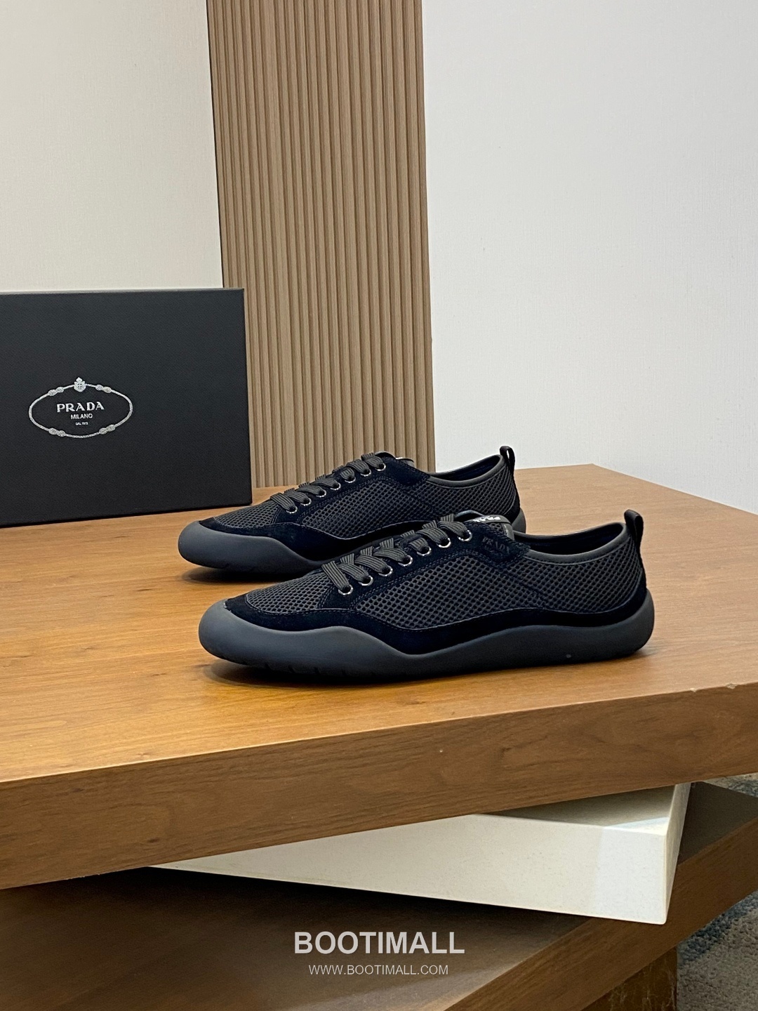 Prada Speedrock Calfskin Mesh Low Sneakers with Elastic Lace Lock Detail 프라다 스피드락 카프스킨 메쉬 로우 스니커즈 엘라스틱 레이스락 디테일 4.5cm 3