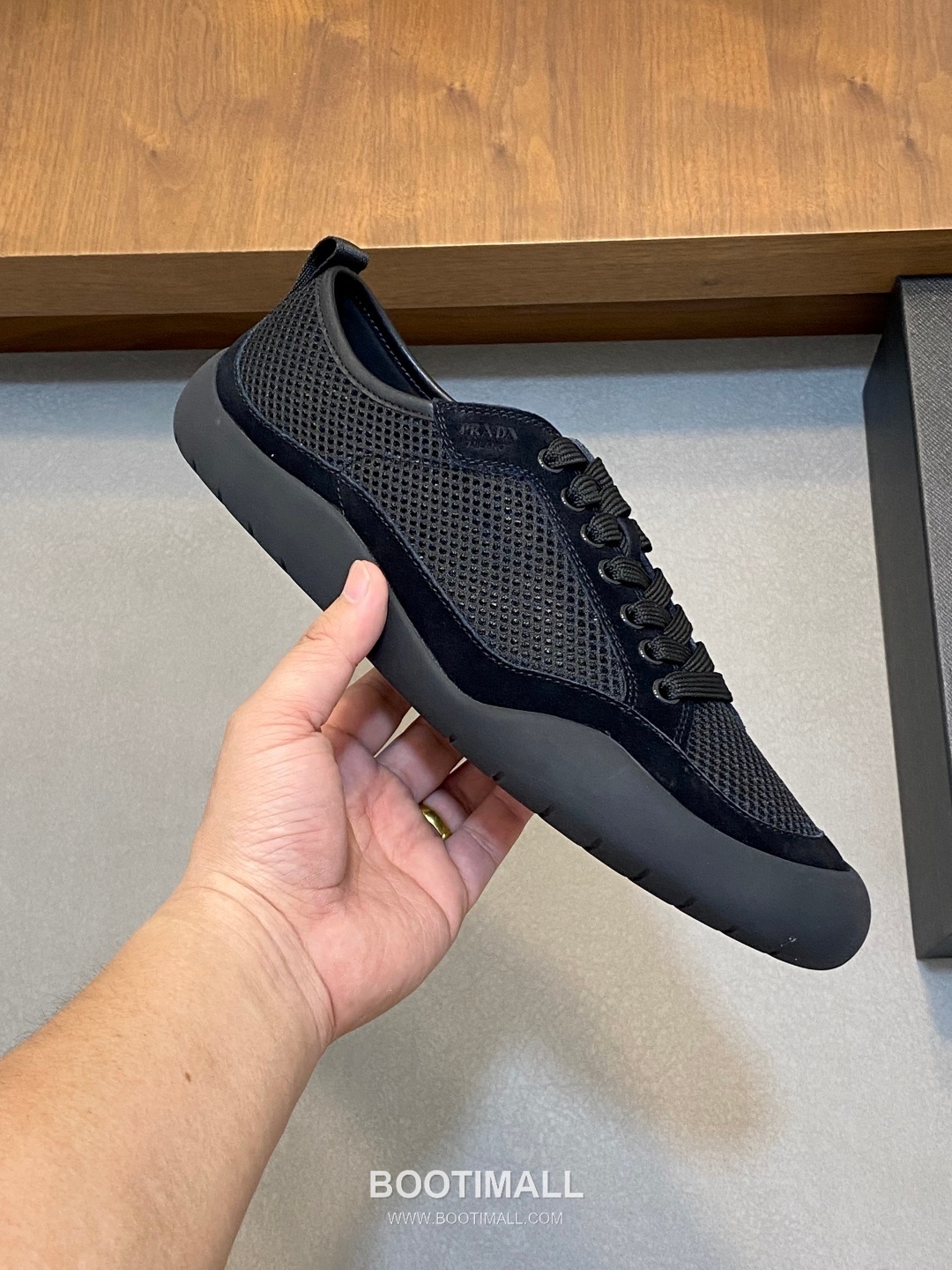 Prada Speedrock Calfskin Mesh Low Sneakers with Elastic Lace Lock Detail 프라다 스피드락 카프스킨 메쉬 로우 스니커즈 엘라스틱 레이스락 디테일 4.5cm 4