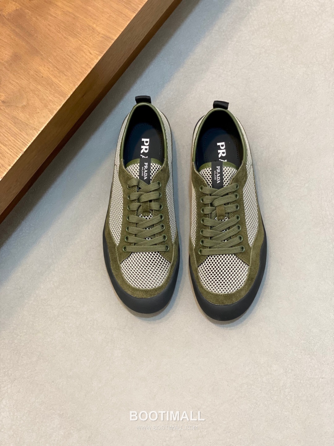Prada Speedrock Calfskin Mesh Low Sneakers with Elastic Lace Lock Detail 프라다 스피드락 카프스킨 메쉬 로우 스니커즈 엘라스틱 레이스락 디테일 4.5cm 1