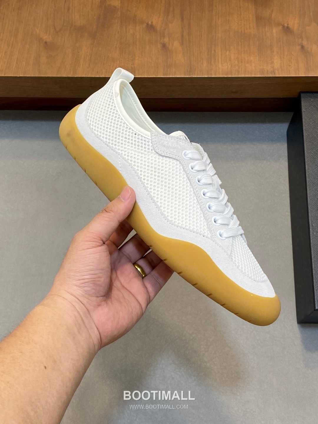 Prada Speedrock Calfskin Mesh Low Sneakers with Elastic Lace Lock Detail 프라다 스피드락 카프스킨 메쉬 로우 스니커즈 엘라스틱 레이스락 디테일 4.5cm 4