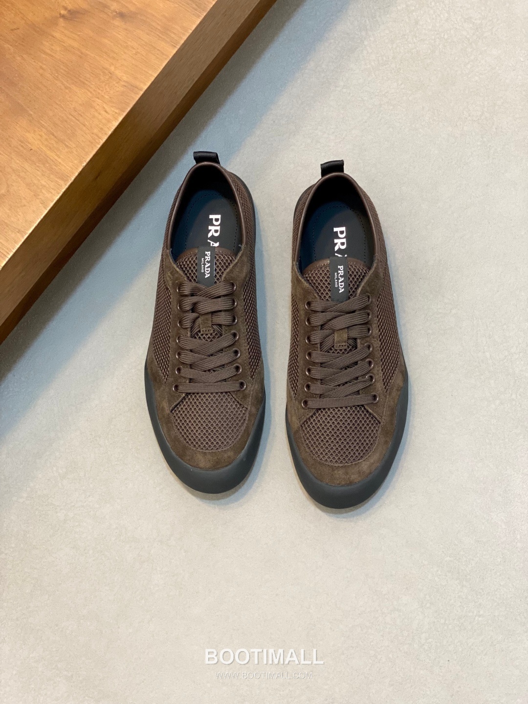 Prada Speedrock Calfskin Mesh Low Sneakers with Elastic Lace Lock Detail 프라다 스피드락 카프스킨 메쉬 로우 스니커즈 엘라스틱 레이스락 디테일 4.5cm 1
