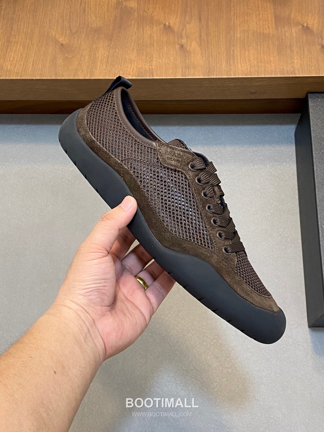 Prada Speedrock Calfskin Mesh Low Sneakers with Elastic Lace Lock Detail 프라다 스피드락 카프스킨 메쉬 로우 스니커즈 엘라스틱 레이스락 디테일 4.5cm 4