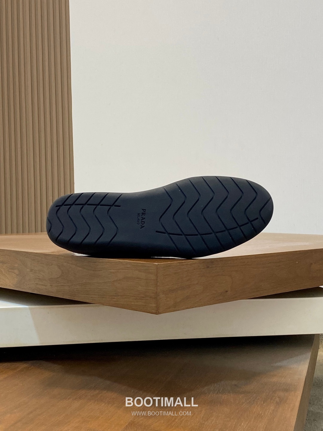 Prada Speedrock Calfskin Mesh Low Sneakers with Elastic Lace Lock Detail 프라다 스피드락 카프스킨 메쉬 로우 스니커즈 엘라스틱 레이스락 디테일 4.5cm 9