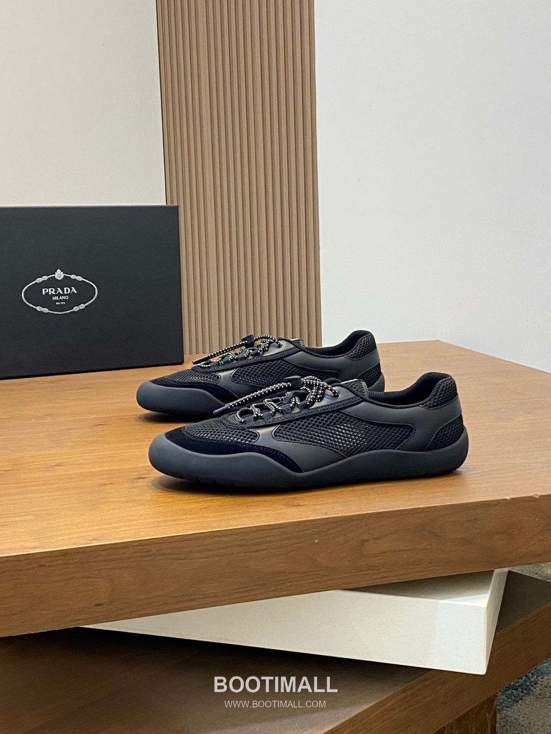 Prada Speedrock Calfskin Mesh Low Sneakers with Elastic Lace Lock Detail 프라다 스피드락 카프스킨 메쉬 로우 스니커즈 엘라스틱 레이스락 디테일 4.5cm 3