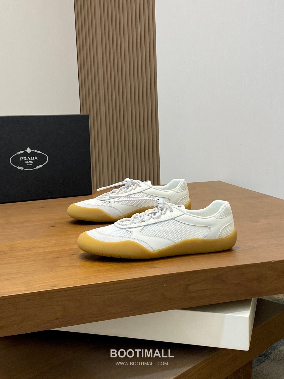 Prada Speedrock Calfskin Mesh Low Sneakers with Elastic Lace Lock Detail 프라다 스피드락 카프스킨 메쉬 로우 스니커즈 엘라스틱 레이스락 디테일 4.5cm 3