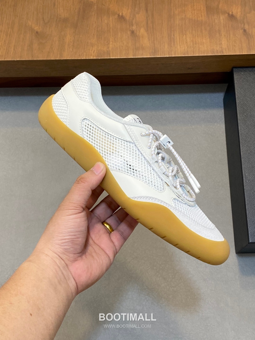 Prada Speedrock Calfskin Mesh Low Sneakers with Elastic Lace Lock Detail 프라다 스피드락 카프스킨 메쉬 로우 스니커즈 엘라스틱 레이스락 디테일 4.5cm 4