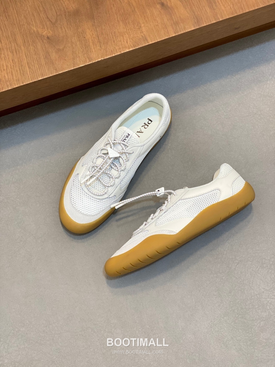 Prada Speedrock Calfskin Mesh Low Sneakers with Elastic Lace Lock Detail 프라다 스피드락 카프스킨 메쉬 로우 스니커즈 엘라스틱 레이스락 디테일 4.5cm 5