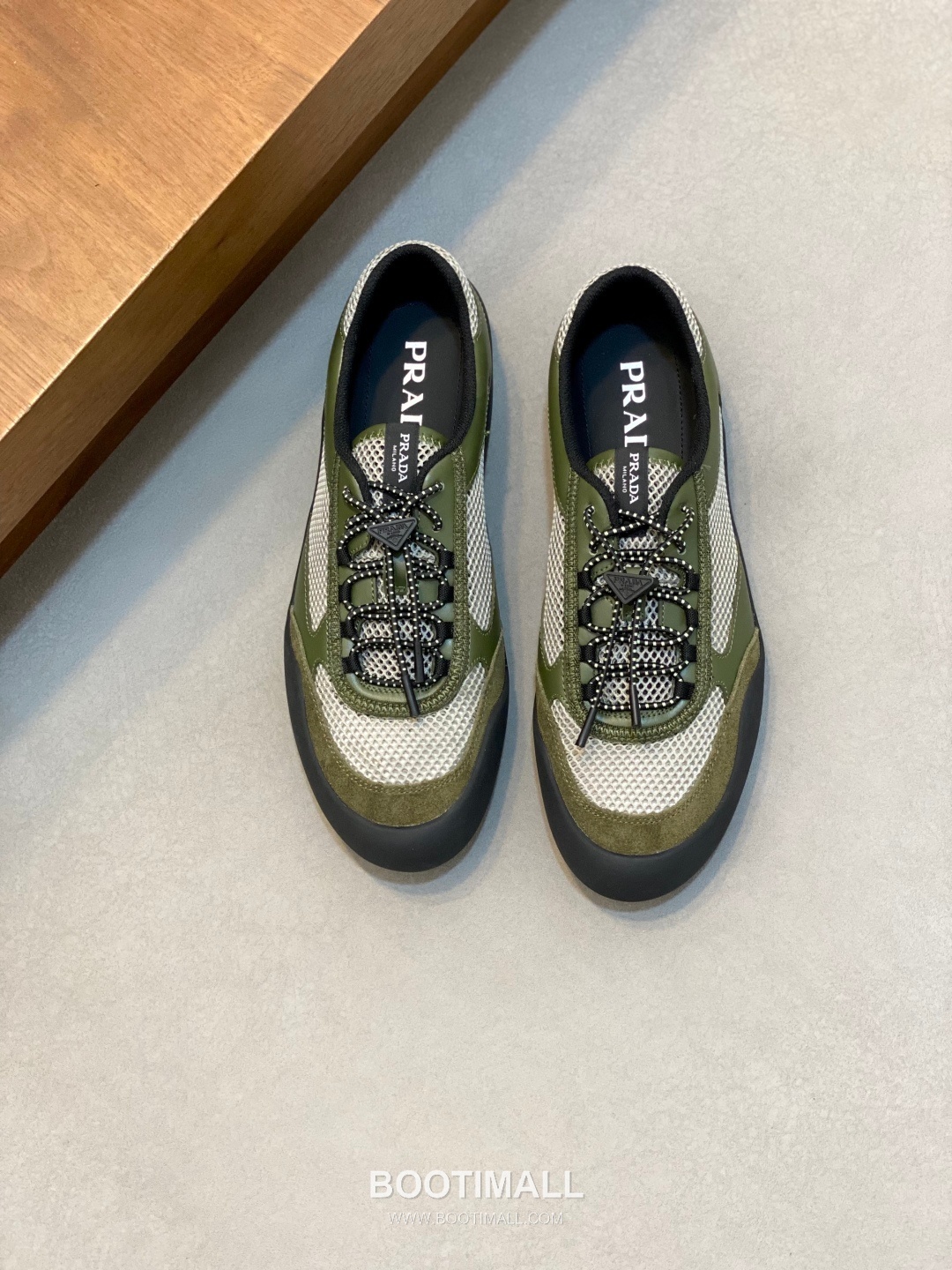 Prada Speedrock Calfskin Mesh Low Sneakers with Elastic Lace Lock Detail 프라다 스피드락 카프스킨 메쉬 로우 스니커즈 엘라스틱 레이스락 디테일 4.5cm 1