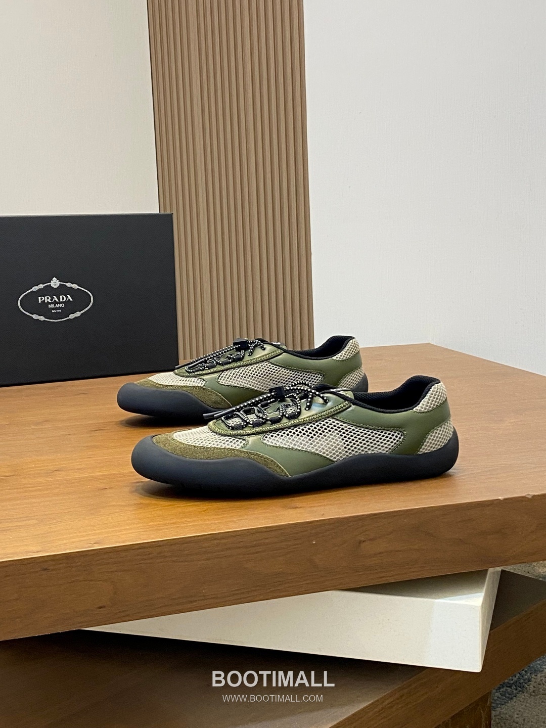 Prada Speedrock Calfskin Mesh Low Sneakers with Elastic Lace Lock Detail 프라다 스피드락 카프스킨 메쉬 로우 스니커즈 엘라스틱 레이스락 디테일 4.5cm 3