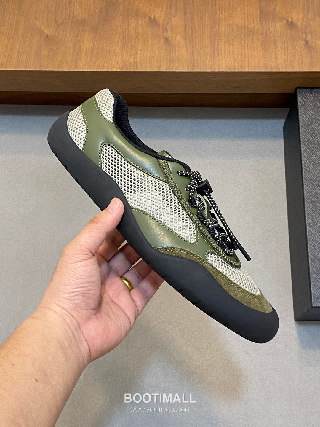 Prada Speedrock Calfskin Mesh Low Sneakers with Elastic Lace Lock Detail 프라다 스피드락 카프스킨 메쉬 로우 스니커즈 엘라스틱 레이스락 디테일 4.5cm 4