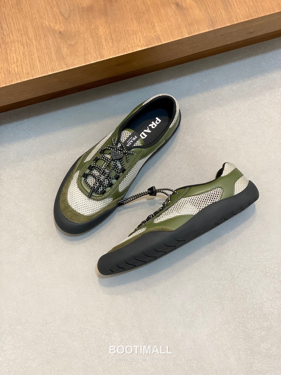 Prada Speedrock Calfskin Mesh Low Sneakers with Elastic Lace Lock Detail 프라다 스피드락 카프스킨 메쉬 로우 스니커즈 엘라스틱 레이스락 디테일 4.5cm 5