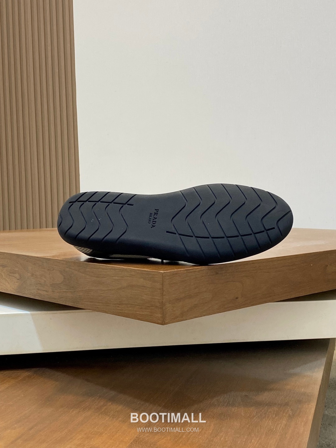 Prada Speedrock Calfskin Mesh Low Sneakers with Elastic Lace Lock Detail 프라다 스피드락 카프스킨 메쉬 로우 스니커즈 엘라스틱 레이스락 디테일 4.5cm 9