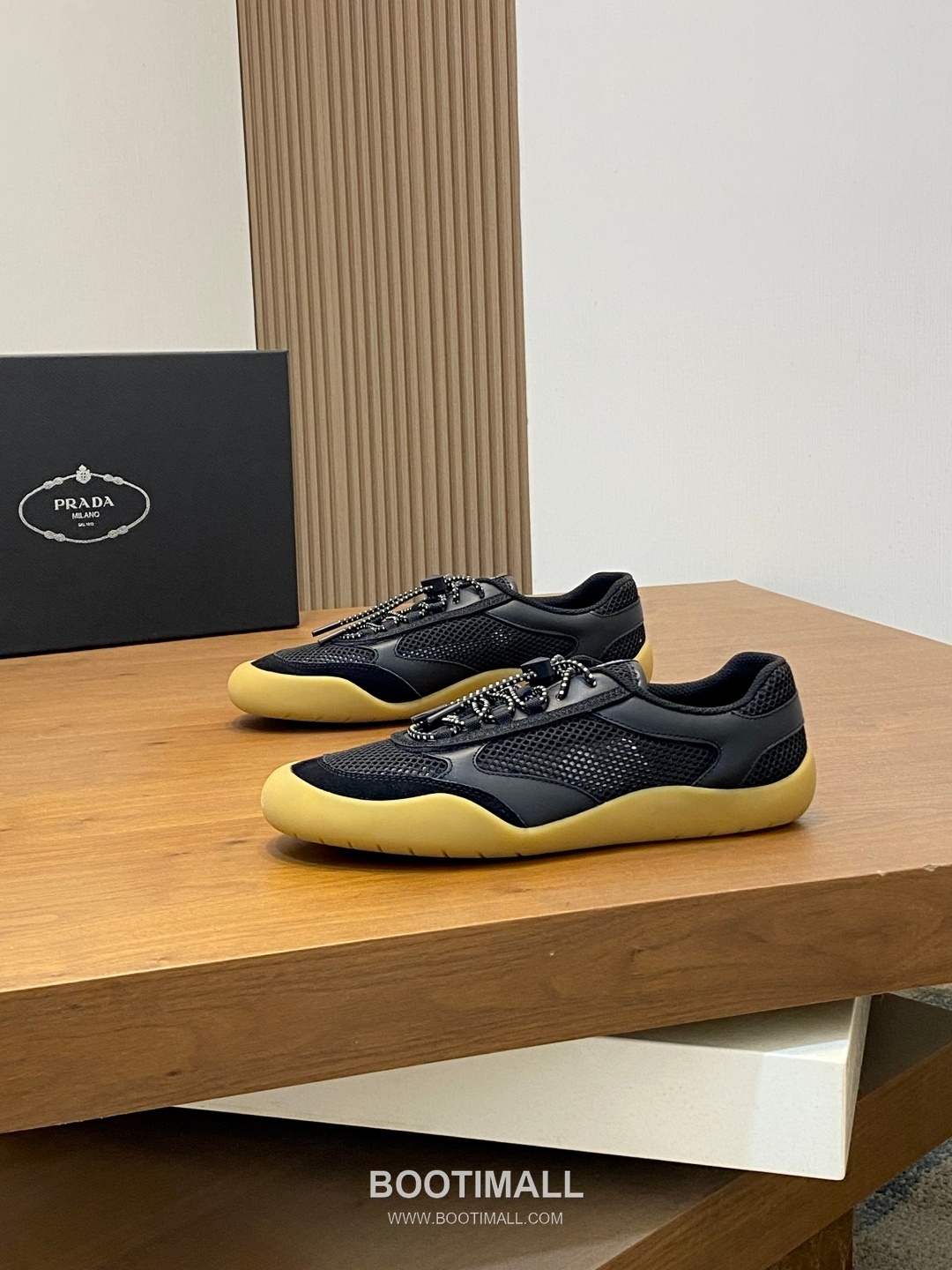 Prada Speedrock Calfskin Mesh Low Sneakers with Elastic Lace Lock Detail 프라다 스피드락 카프스킨 메쉬 로우 스니커즈 엘라스틱 레이스락 디테일 4.5cm 3