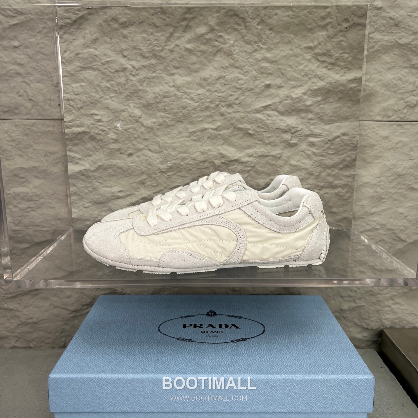 Prada Suede Silk Low German Trainer Sneakers with Rubber Sole Detail 프라다 스웨이드 실크 로우 독일군 트레이너 스니커즈 러버솔 디테일 3.0cm 1