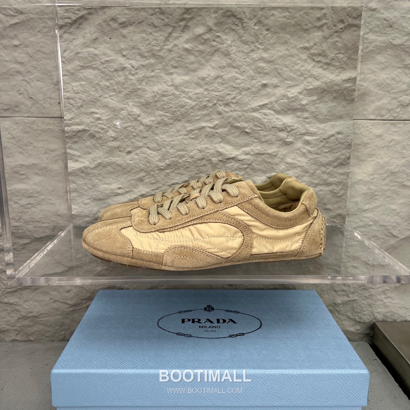 Prada Suede Silk Low German Trainer Sneakers with Rubber Sole Detail 프라다 스웨이드 실크 로우 독일군 트레이너 스니커즈 러버솔 디테일 3.0cm 1