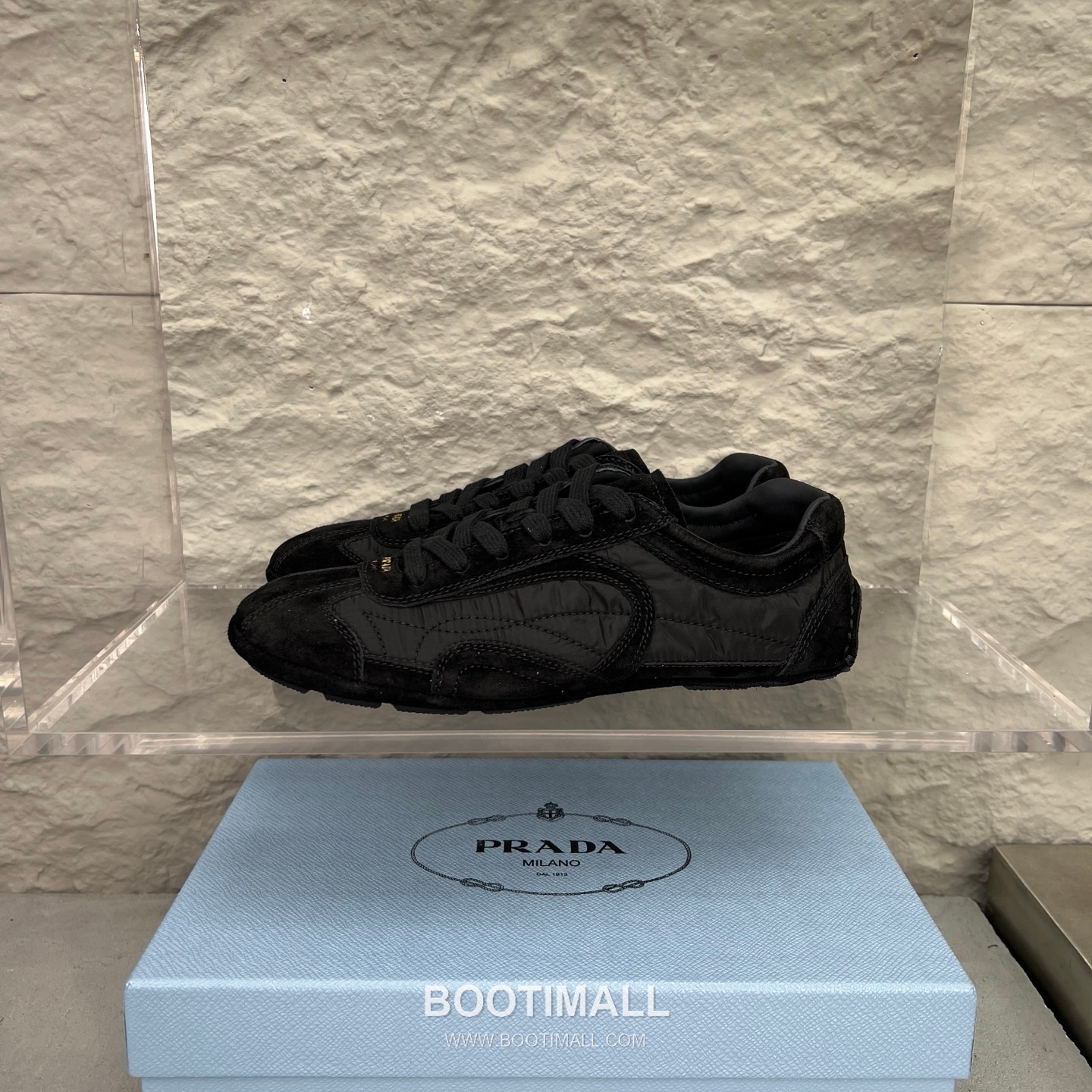 Prada Suede Silk Low German Trainer Sneakers with Rubber Sole Detail 프라다 스웨이드 실크 로우 독일군 트레이너 스니커즈 러버솔 디테일 3.0cm 1