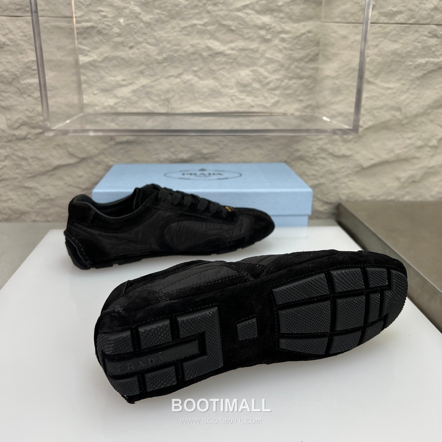 Prada Suede Silk Low German Trainer Sneakers with Rubber Sole Detail 프라다 스웨이드 실크 로우 독일군 트레이너 스니커즈 러버솔 디테일 3.0cm 9