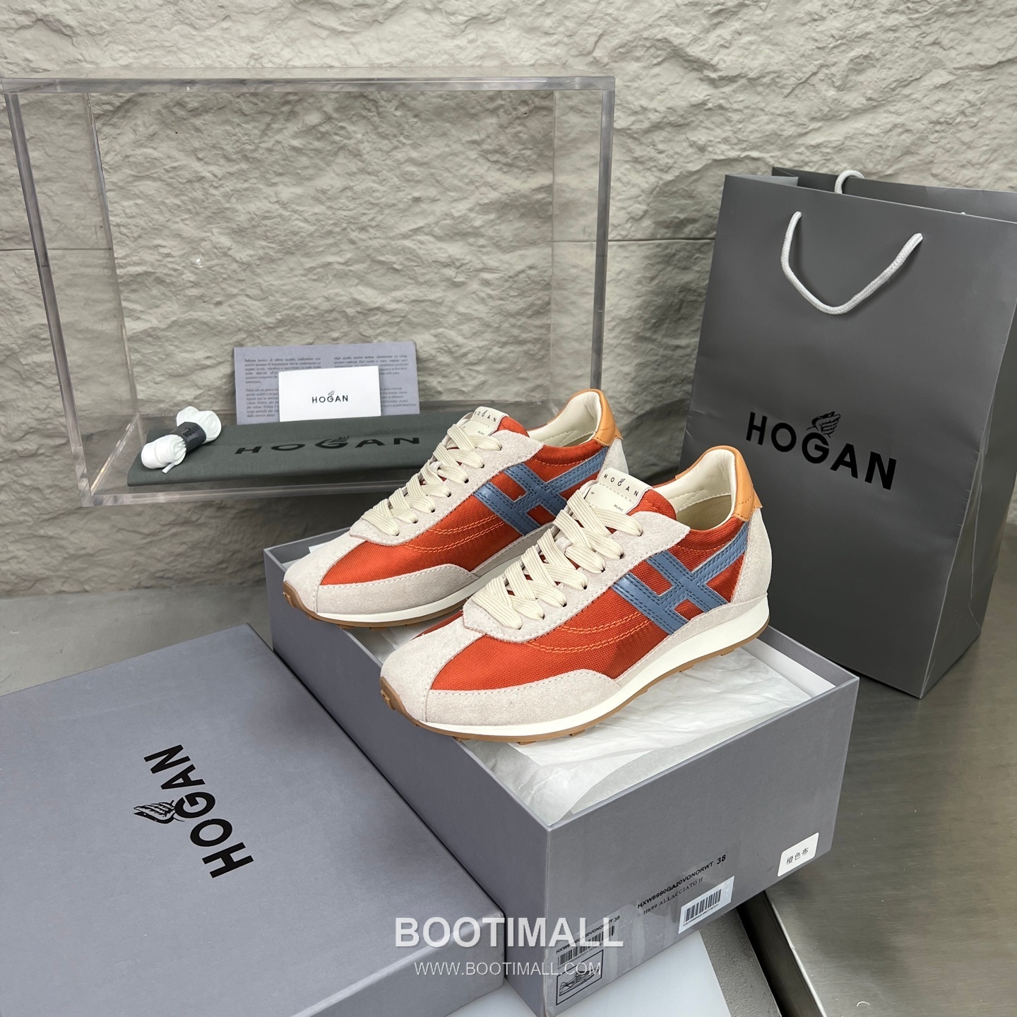 Hogan Calfskin Suede Low Sneakers with Lace-Up Platform Detail 호간 카프스킨 스웨이드 로우 스니커즈 레이스업 플랫폼 디테일 5.6cm 2