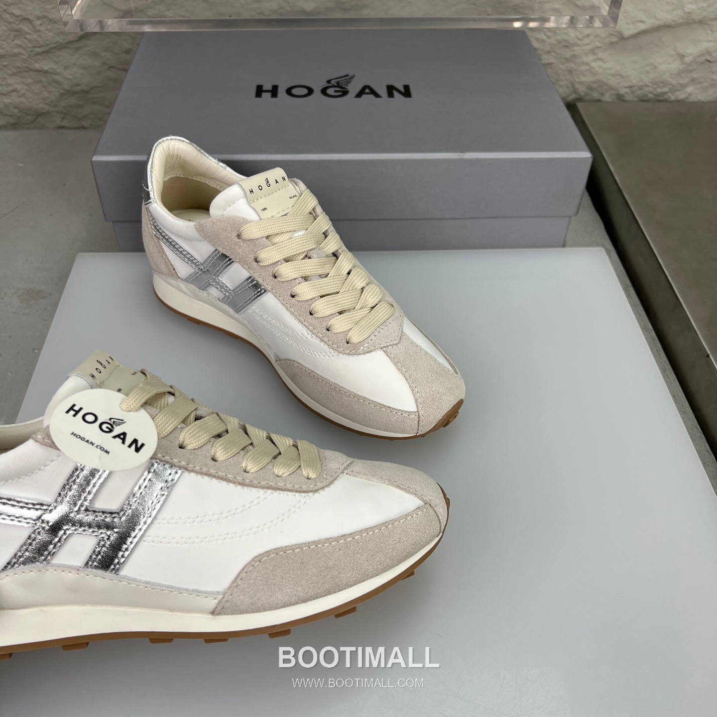 Hogan Calfskin Suede Low Sneakers with Lace-Up Platform Detail 호간 카프스킨 스웨이드 로우 스니커즈 레이스업 플랫폼 디테일 5.6cm 6