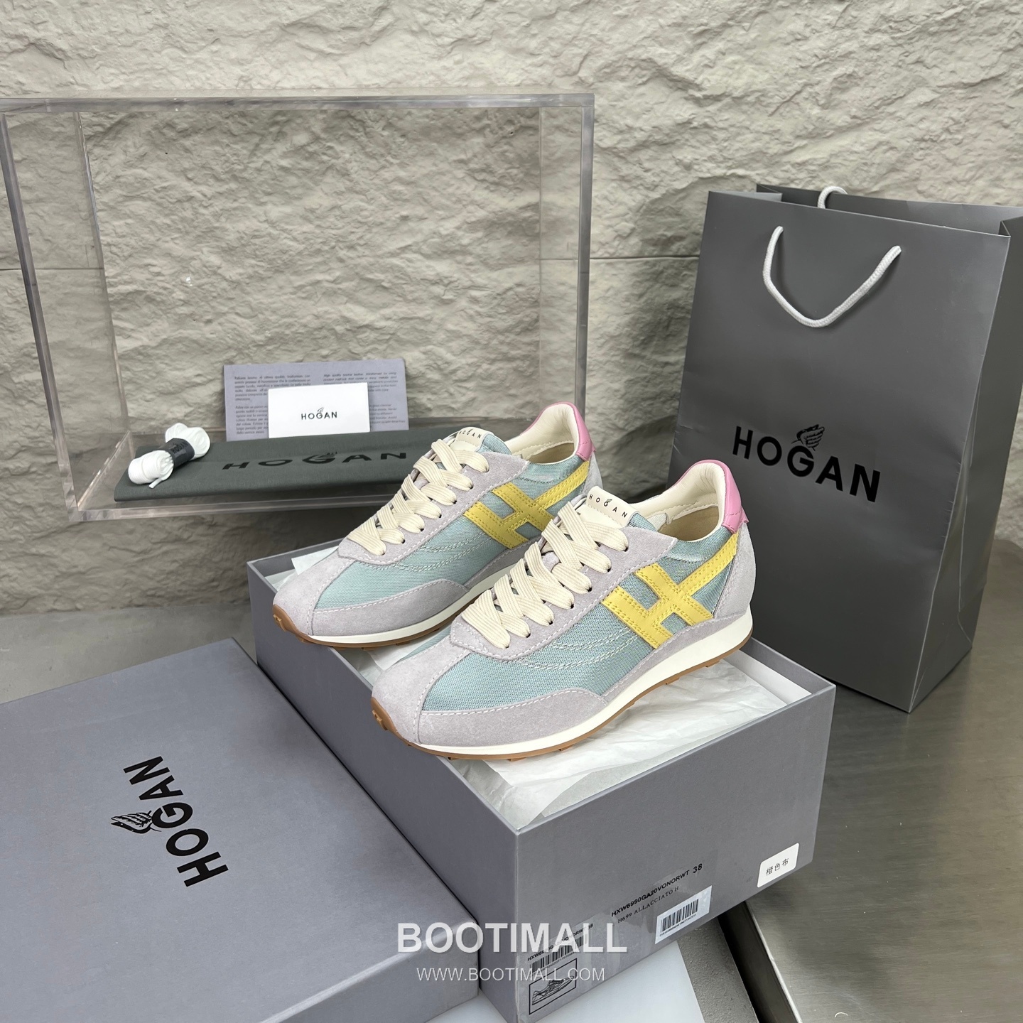 Hogan Calfskin Suede Low Sneakers with Lace-Up Platform Detail 호간 카프스킨 스웨이드 로우 스니커즈 레이스업 플랫폼 디테일 5.6cm 2