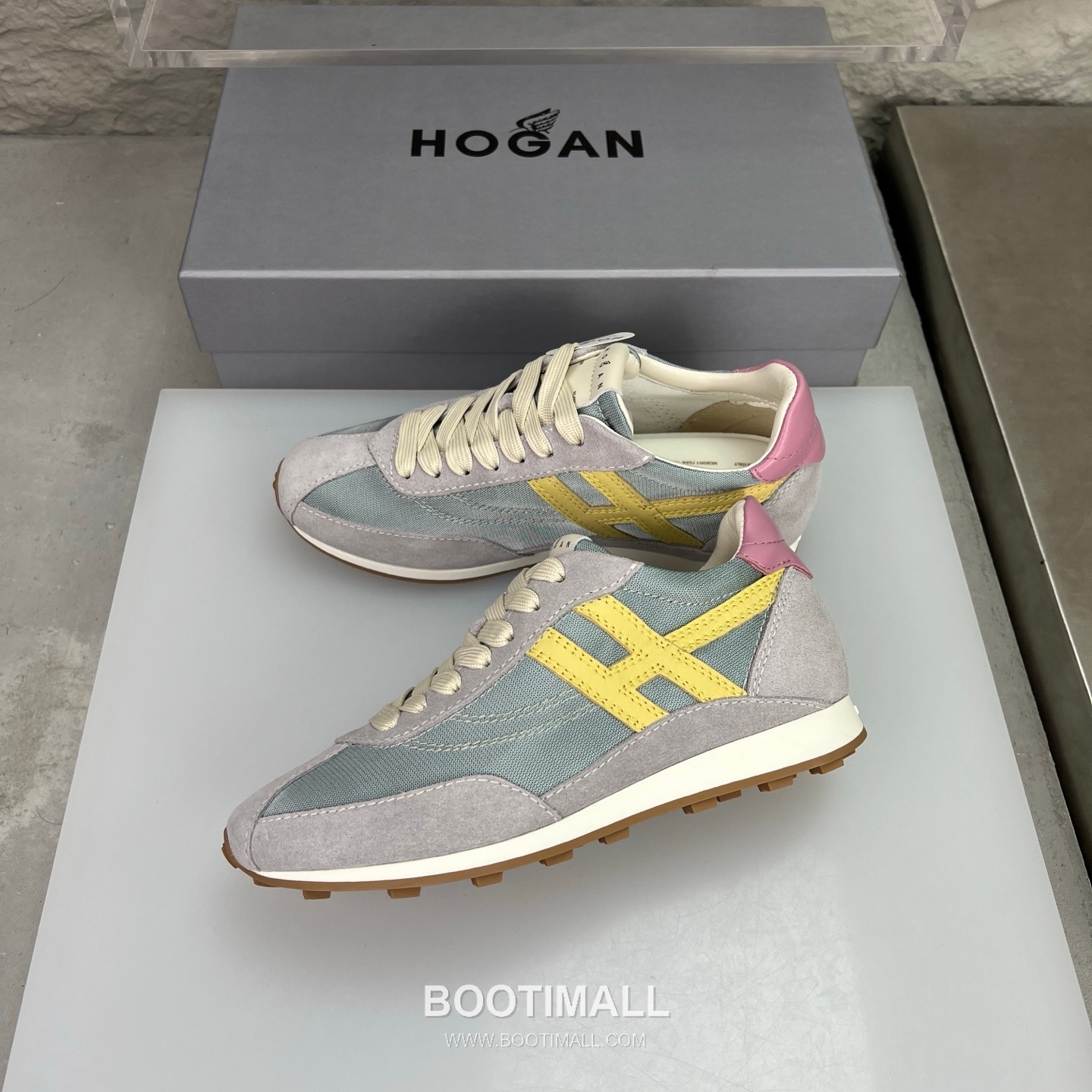 Hogan Calfskin Suede Low Sneakers with Lace-Up Platform Detail 호간 카프스킨 스웨이드 로우 스니커즈 레이스업 플랫폼 디테일 5.6cm 4