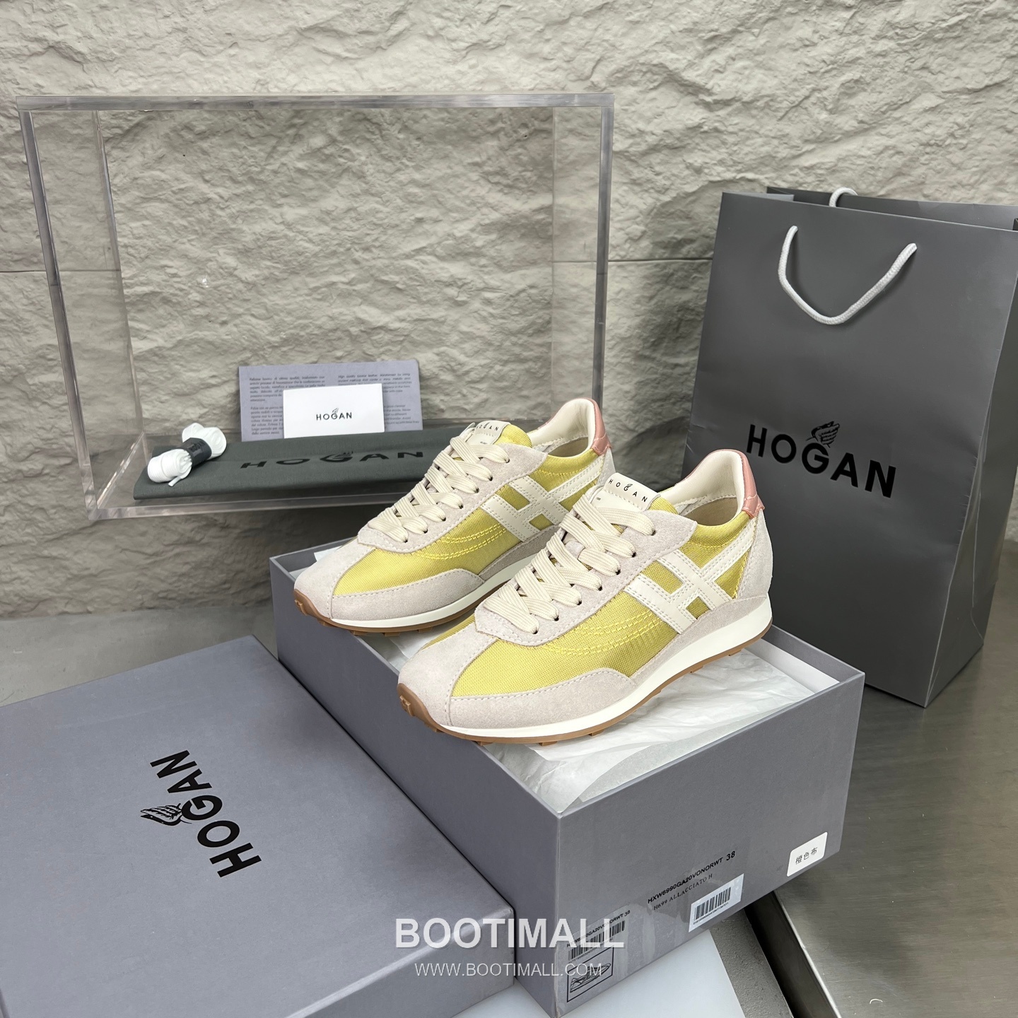 Hogan Calfskin Suede Low Sneakers with Lace-Up Platform Detail 호간 카프스킨 스웨이드 로우 스니커즈 레이스업 플랫폼 디테일 5.6cm 2