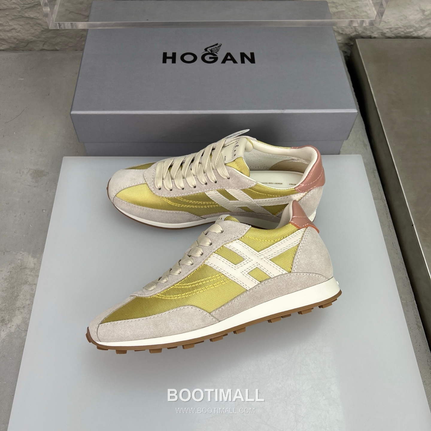 Hogan Calfskin Suede Low Sneakers with Lace-Up Platform Detail 호간 카프스킨 스웨이드 로우 스니커즈 레이스업 플랫폼 디테일 5.6cm 4