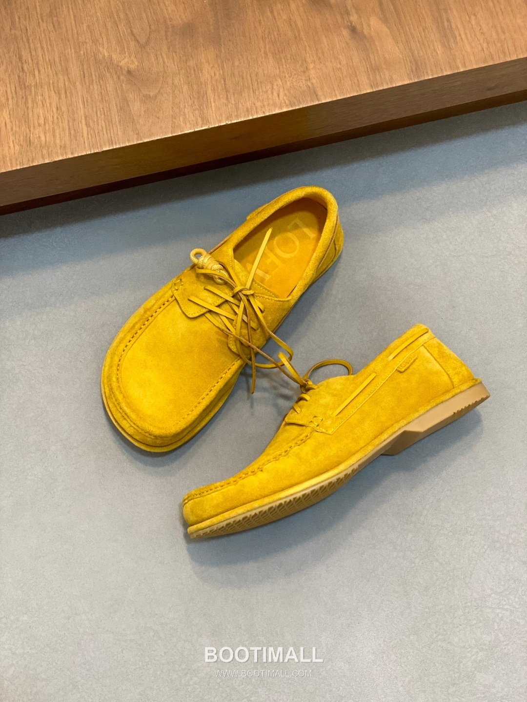 Loewe Suede Calfskin Low Sneakers with Asymmetric Lace TPU Detail 로에베 스웨이드 카프스킨 로우 스니커즈 비대칭 레이스 TPU 디테일 4.5cm 5