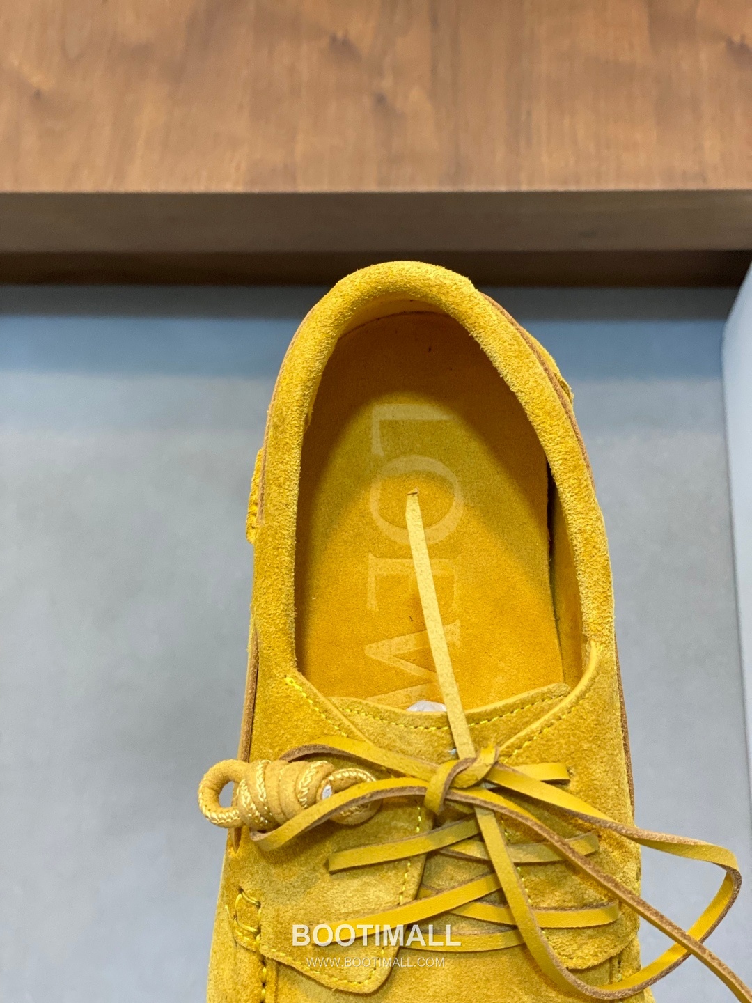 Loewe Suede Calfskin Low Sneakers with Asymmetric Lace TPU Detail 로에베 스웨이드 카프스킨 로우 스니커즈 비대칭 레이스 TPU 디테일 4.5cm 7