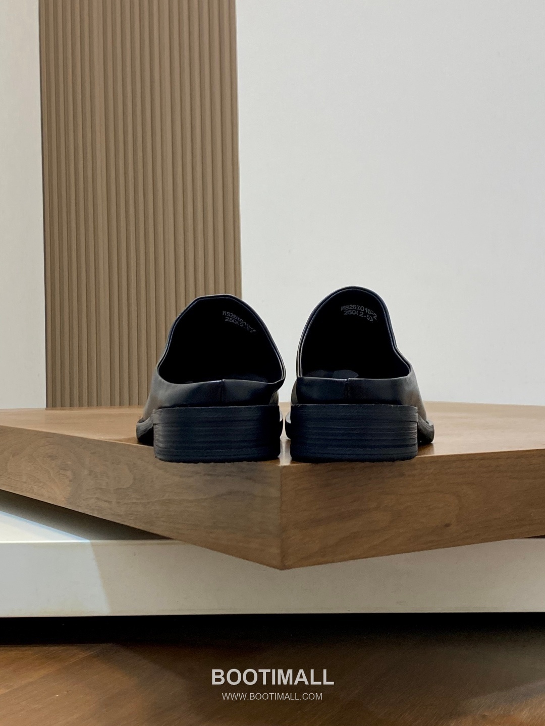 Bottega Veneta Intrecciato Calfskin Mule Slippers with Woven Detail 보테가베네타 인트레치아토 카프스킨 뮬 슬리퍼 위빙 디테일 2.5cm 8