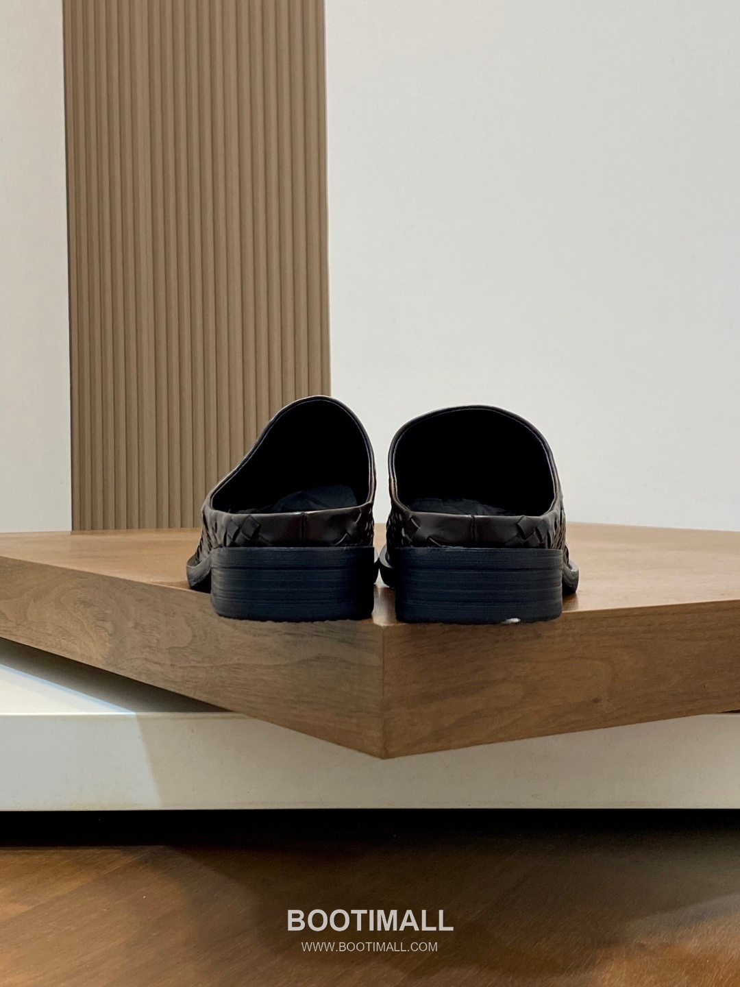 Bottega Veneta Intrecciato Calfskin Mule Slippers with Woven Detail 보테가베네타 인트레치아토 카프스킨 뮬 슬리퍼 위빙 디테일 2.5cm 8