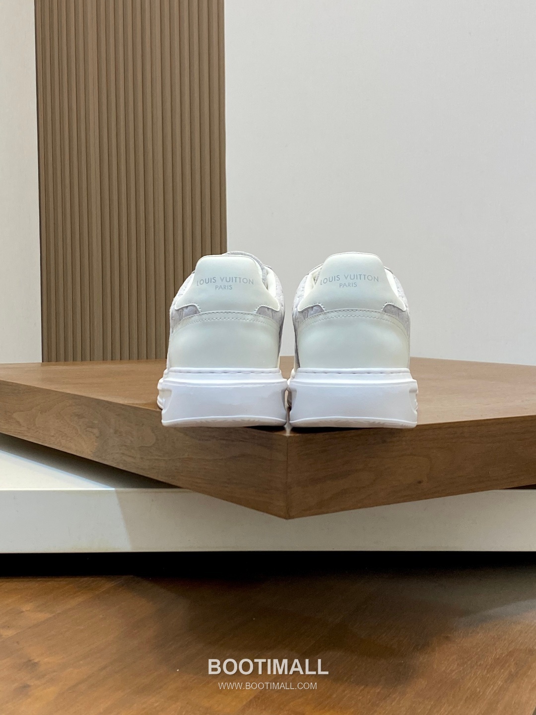 Louis Vuitton Calfskin Low Sneakers with Monogram Logo TPU Sole Detail 루이비통 카프스킨 로우 스니커즈 모노그램 로고 TPU 솔 디테일 4.0cm 8