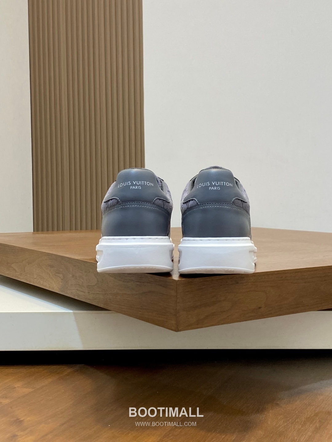 Louis Vuitton Calfskin Low Sneakers with Monogram Logo TPU Sole Detail 루이비통 카프스킨 로우 스니커즈 모노그램 로고 TPU 솔 디테일 4.0cm 8