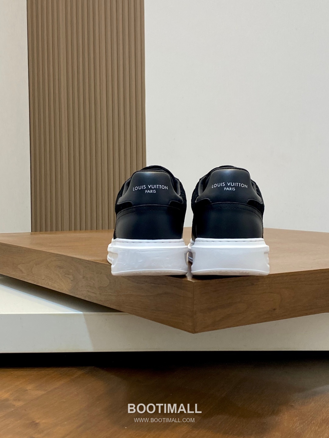 Louis Vuitton Calfskin Low Sneakers with Monogram Logo TPU Sole Detail 루이비통 카프스킨 로우 스니커즈 모노그램 로고 TPU 솔 디테일 4.0cm 8