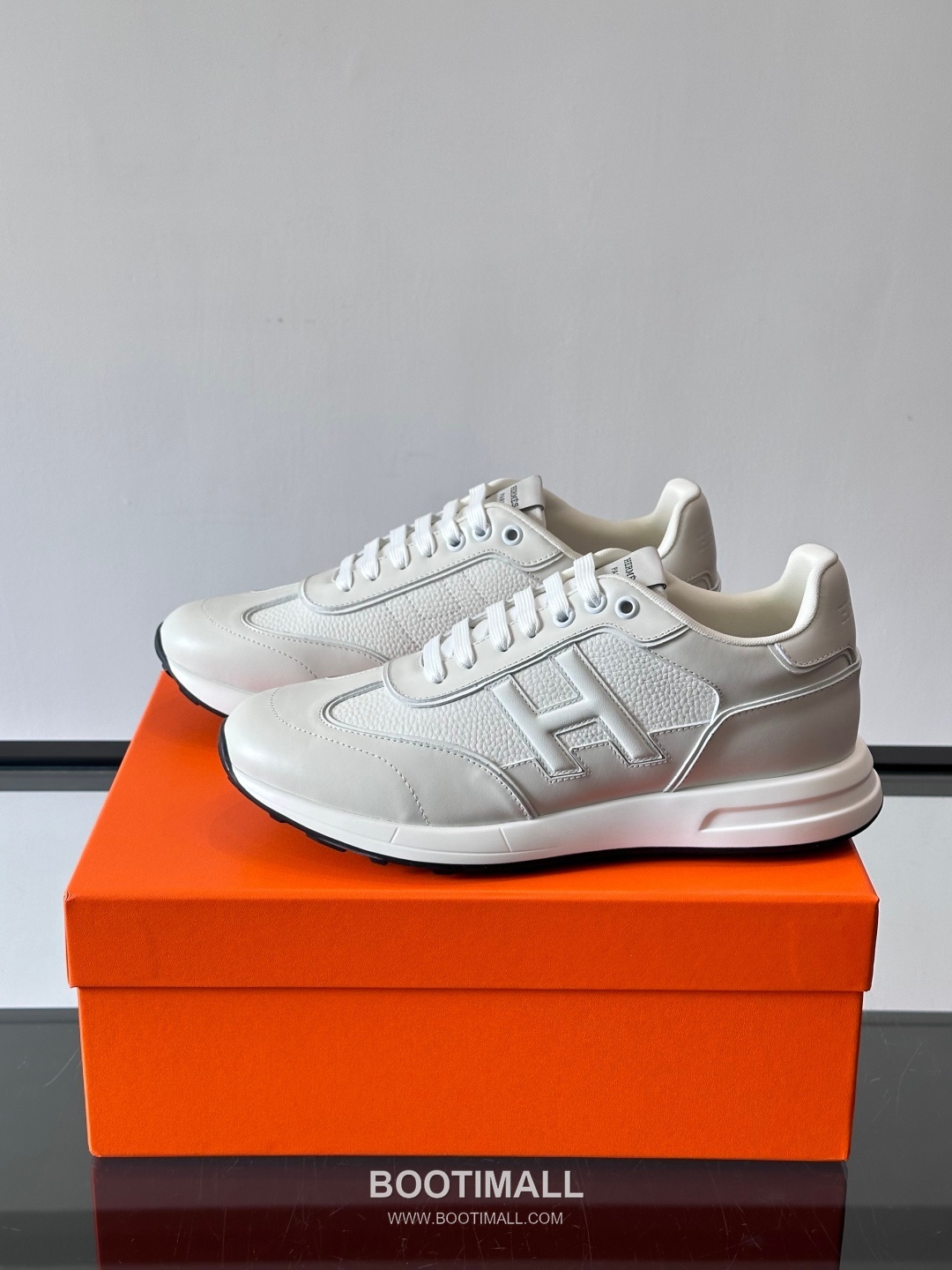 Hermes Calfskin Mesh Low Sneakers with H Logo Detail 에르메스 카프스킨 메쉬 로우 스니커즈 H 로고 디테일 4.5cm 3