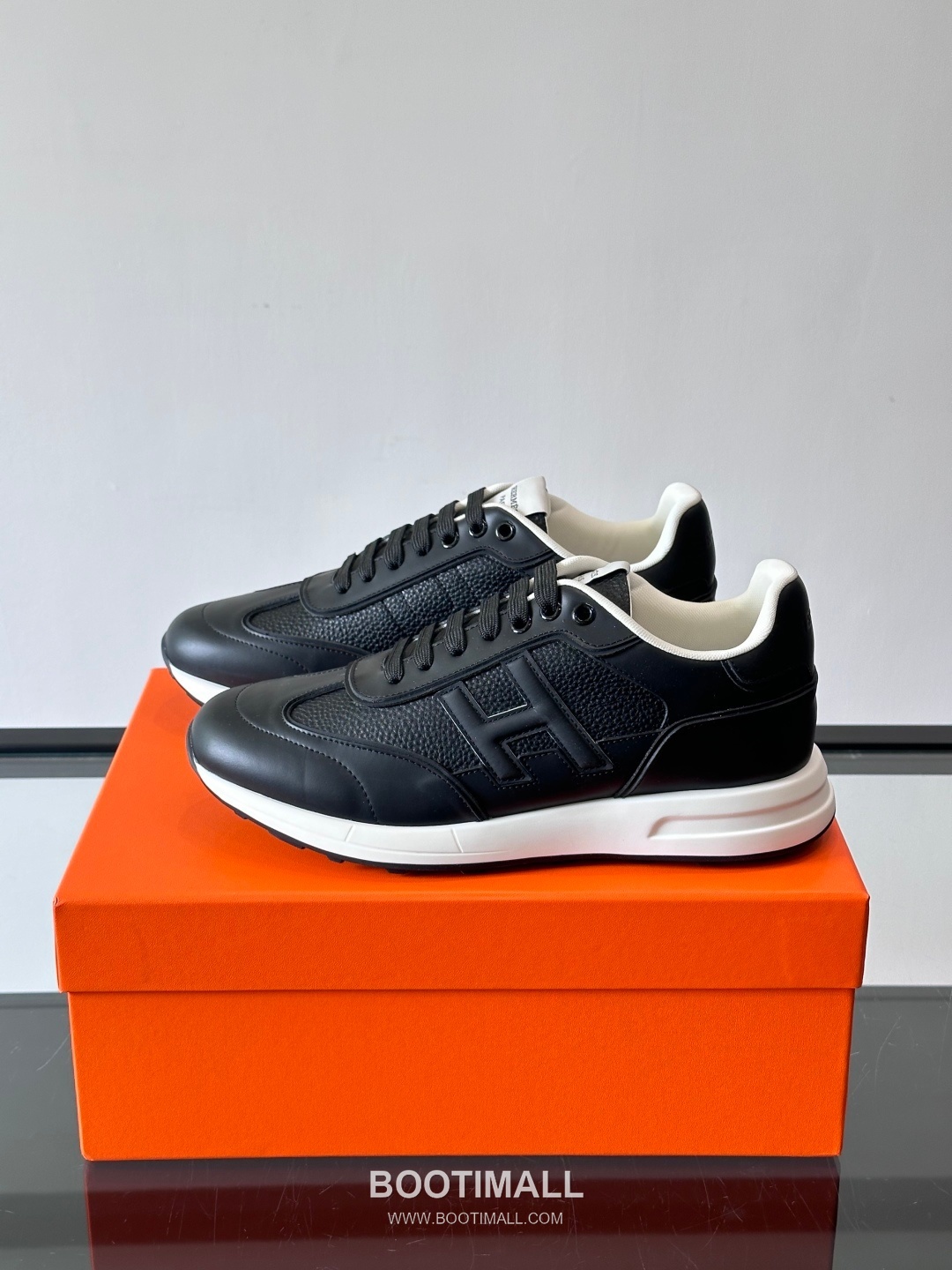 Hermes Calfskin Mesh Low Sneakers with H Logo Detail 에르메스 카프스킨 메쉬 로우 스니커즈 H 로고 디테일 4.5cm 3