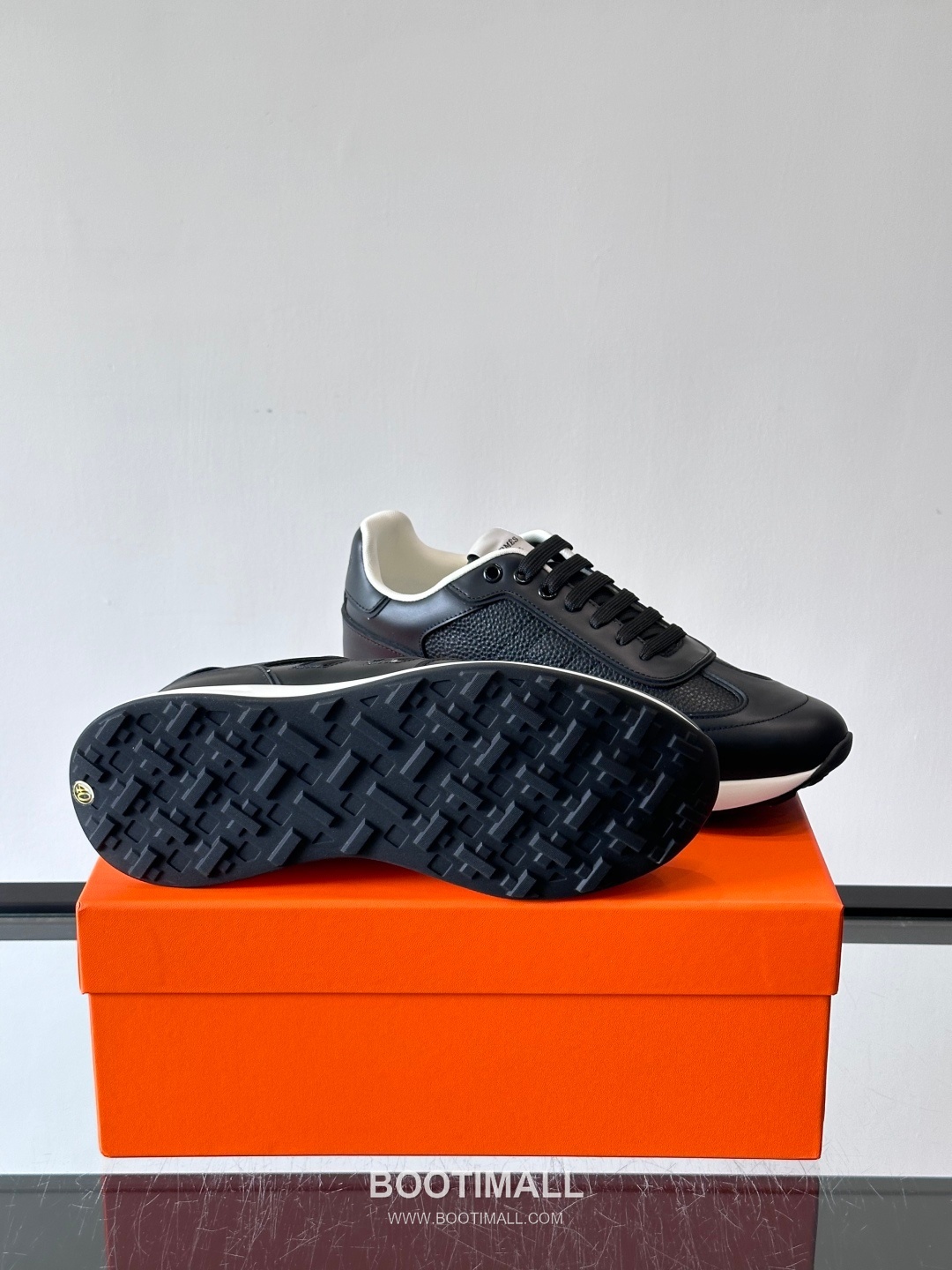 Hermes Calfskin Mesh Low Sneakers with H Logo Detail 에르메스 카프스킨 메쉬 로우 스니커즈 H 로고 디테일 4.5cm 9