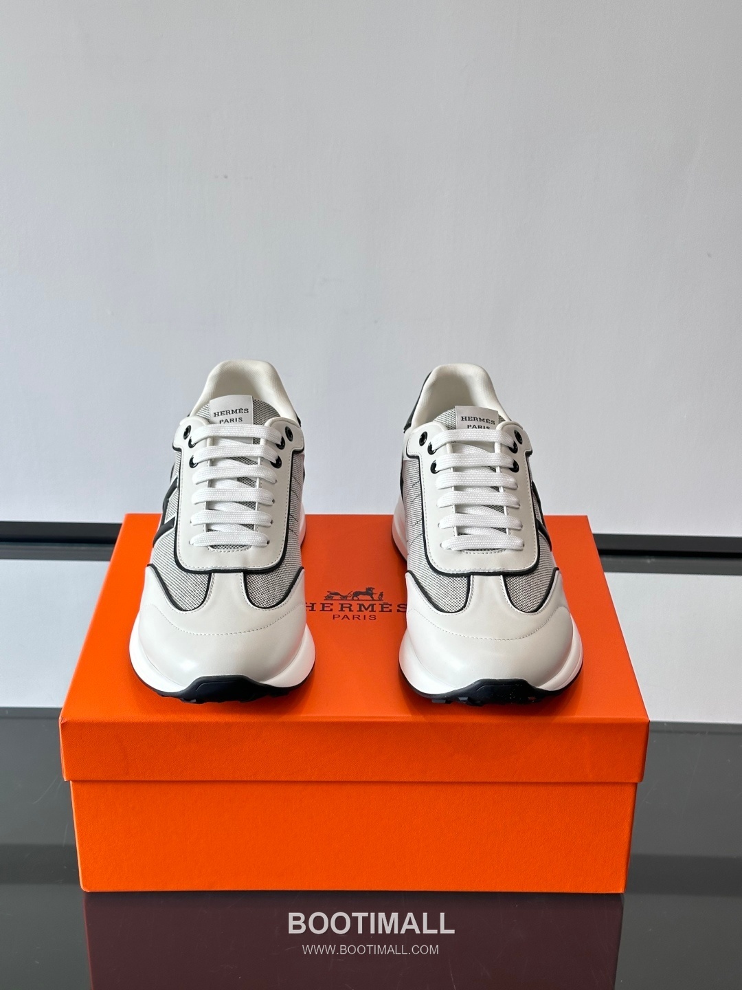 Hermes Calfskin Mesh Low Sneakers with H Logo Detail 에르메스 카프스킨 메쉬 로우 스니커즈 H 로고 디테일 4.5cm 2