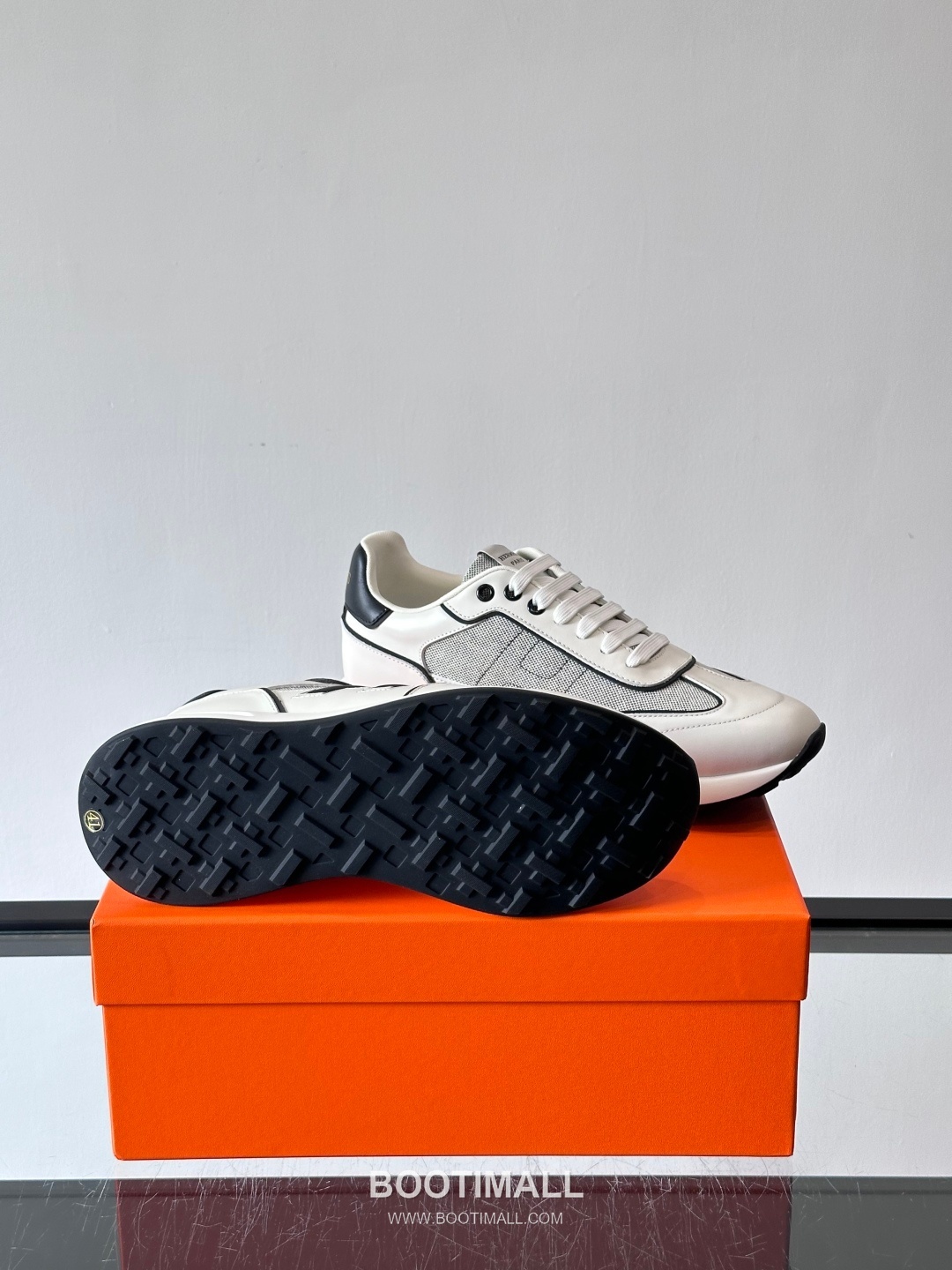 Hermes Calfskin Mesh Low Sneakers with H Logo Detail 에르메스 카프스킨 메쉬 로우 스니커즈 H 로고 디테일 4.5cm 9