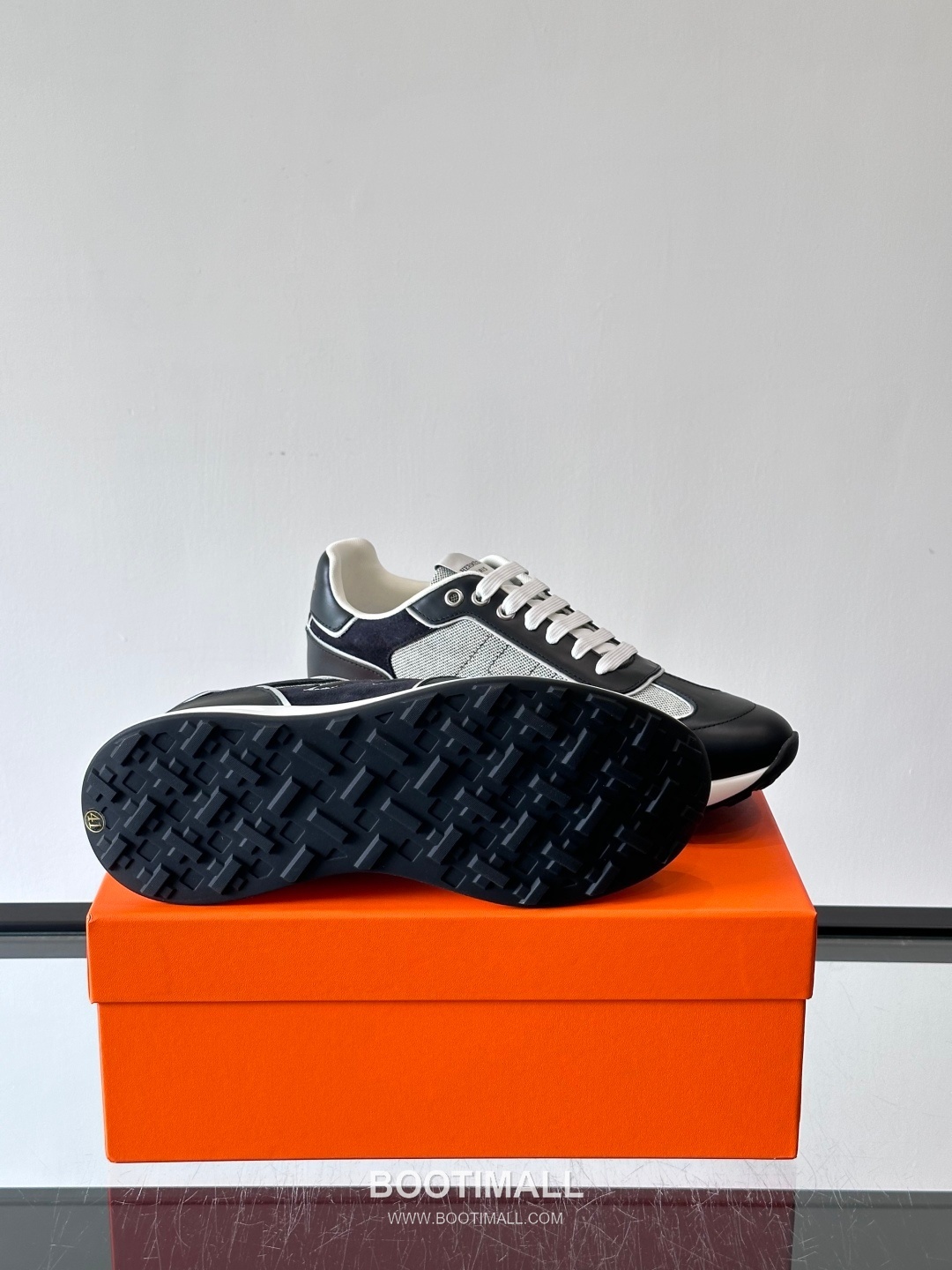Hermes Calfskin Mesh Low Sneakers with H Logo Detail 에르메스 카프스킨 메쉬 로우 스니커즈 H 로고 디테일 4.5cm 9