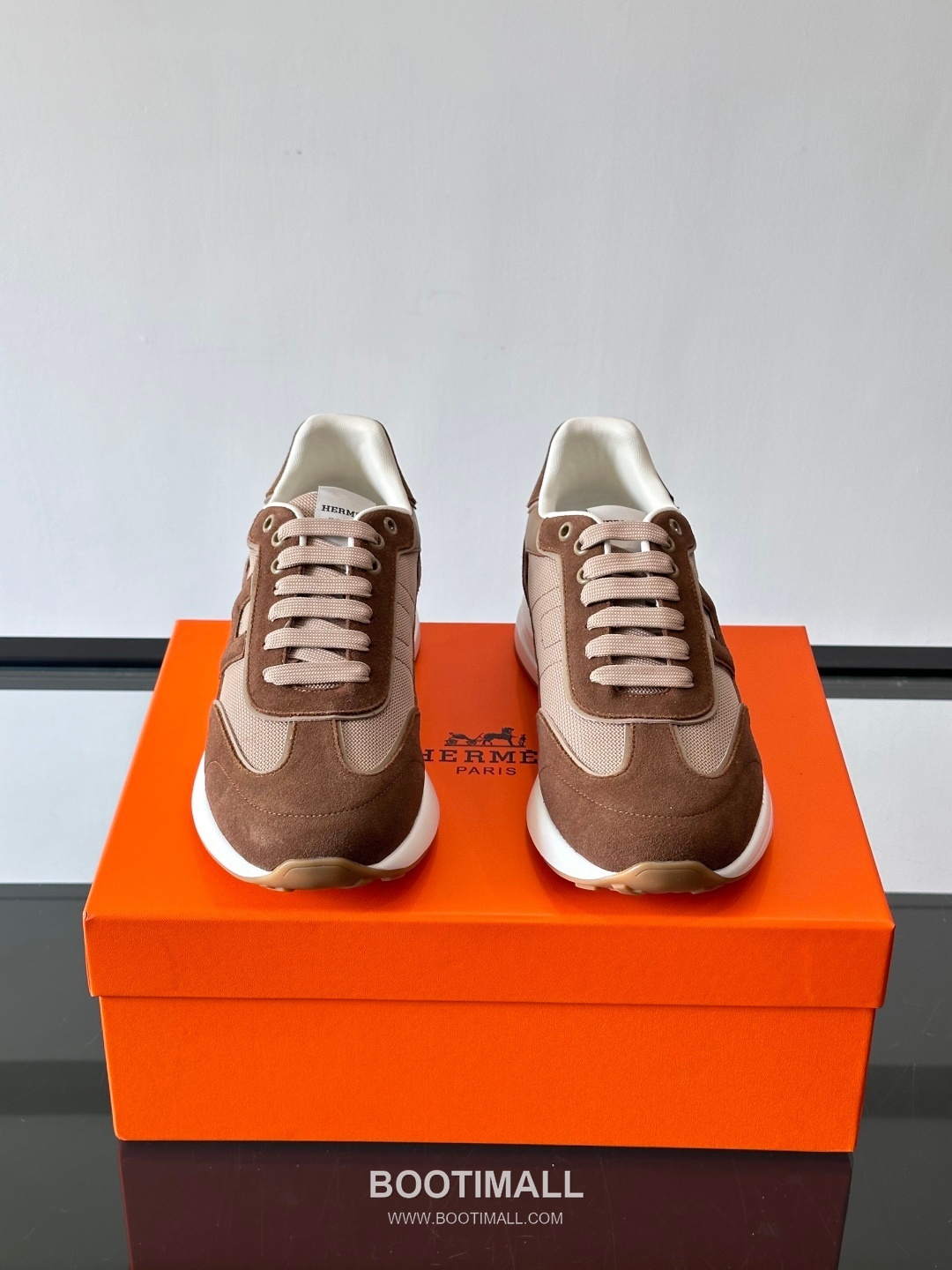 Hermes Calfskin Mesh Low Sneakers with H Logo Detail 에르메스 카프스킨 메쉬 로우 스니커즈 H 로고 디테일 4.5cm 2