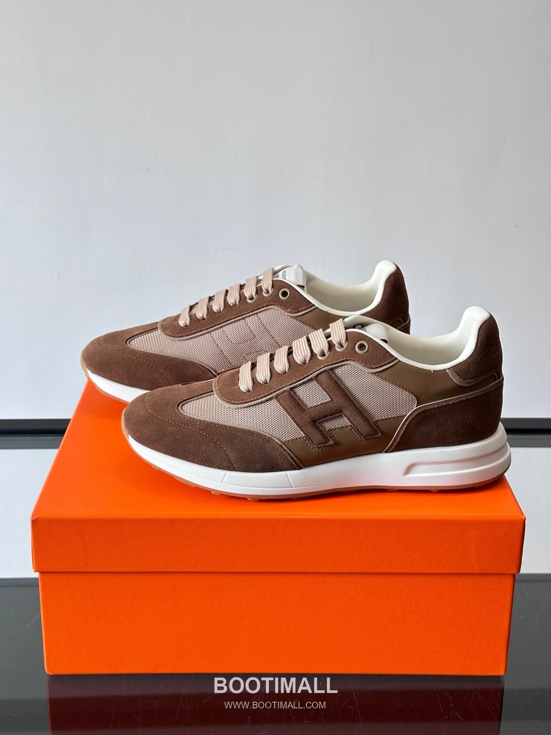 Hermes Calfskin Mesh Low Sneakers with H Logo Detail 에르메스 카프스킨 메쉬 로우 스니커즈 H 로고 디테일 4.5cm 3