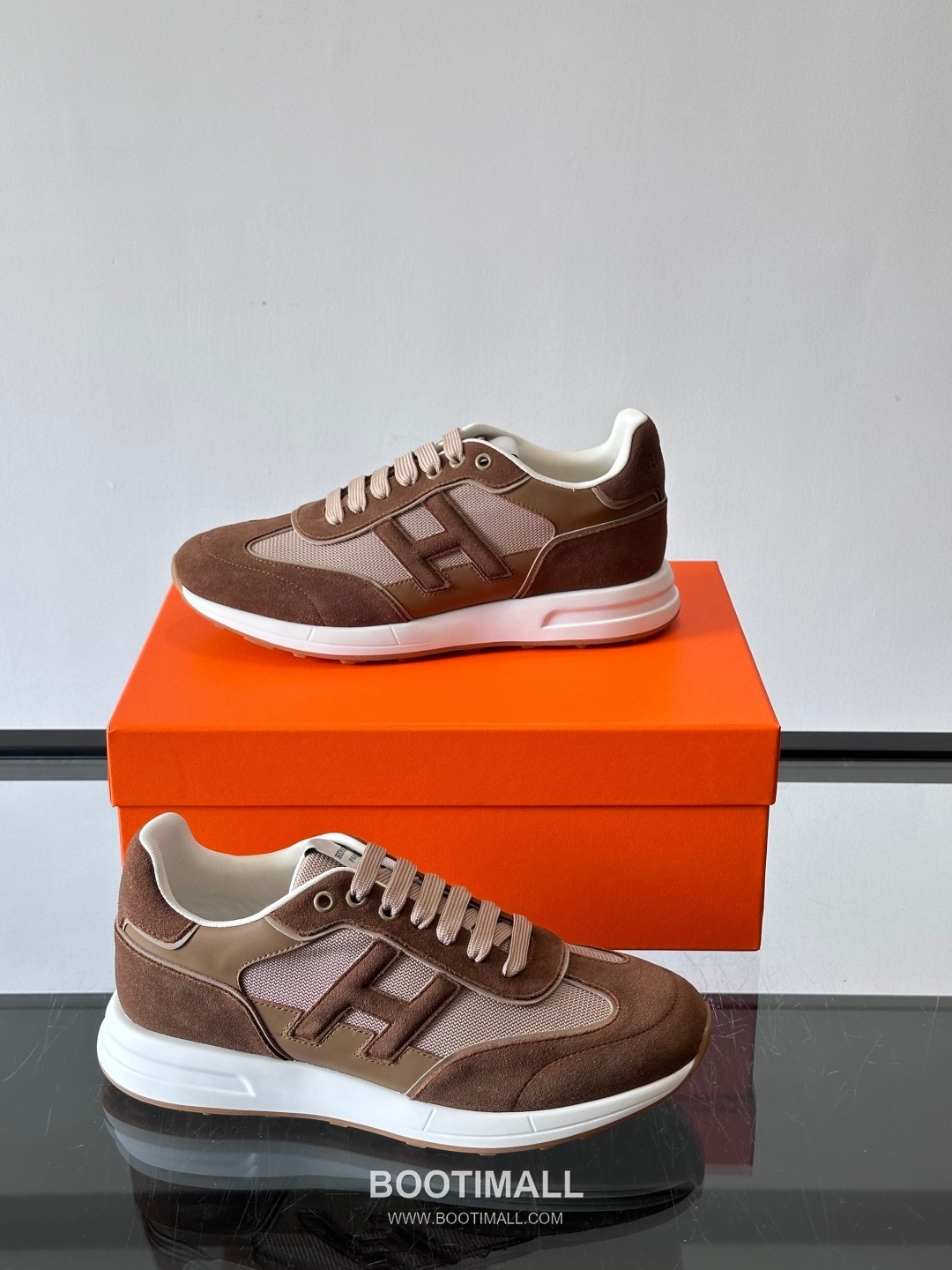 Hermes Calfskin Mesh Low Sneakers with H Logo Detail 에르메스 카프스킨 메쉬 로우 스니커즈 H 로고 디테일 4.5cm 4