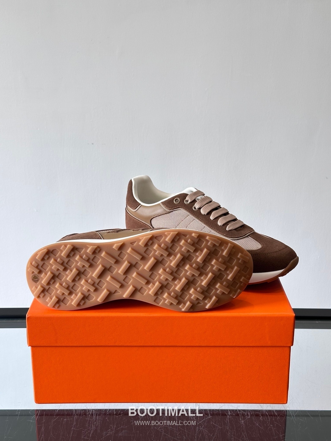 Hermes Calfskin Mesh Low Sneakers with H Logo Detail 에르메스 카프스킨 메쉬 로우 스니커즈 H 로고 디테일 4.5cm 9