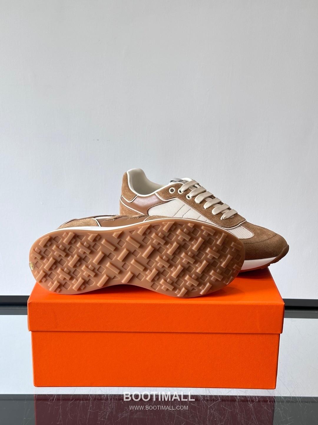 Hermes Calfskin Mesh Low Sneakers with H Logo Detail 에르메스 카프스킨 메쉬 로우 스니커즈 H 로고 디테일 4.5cm 9