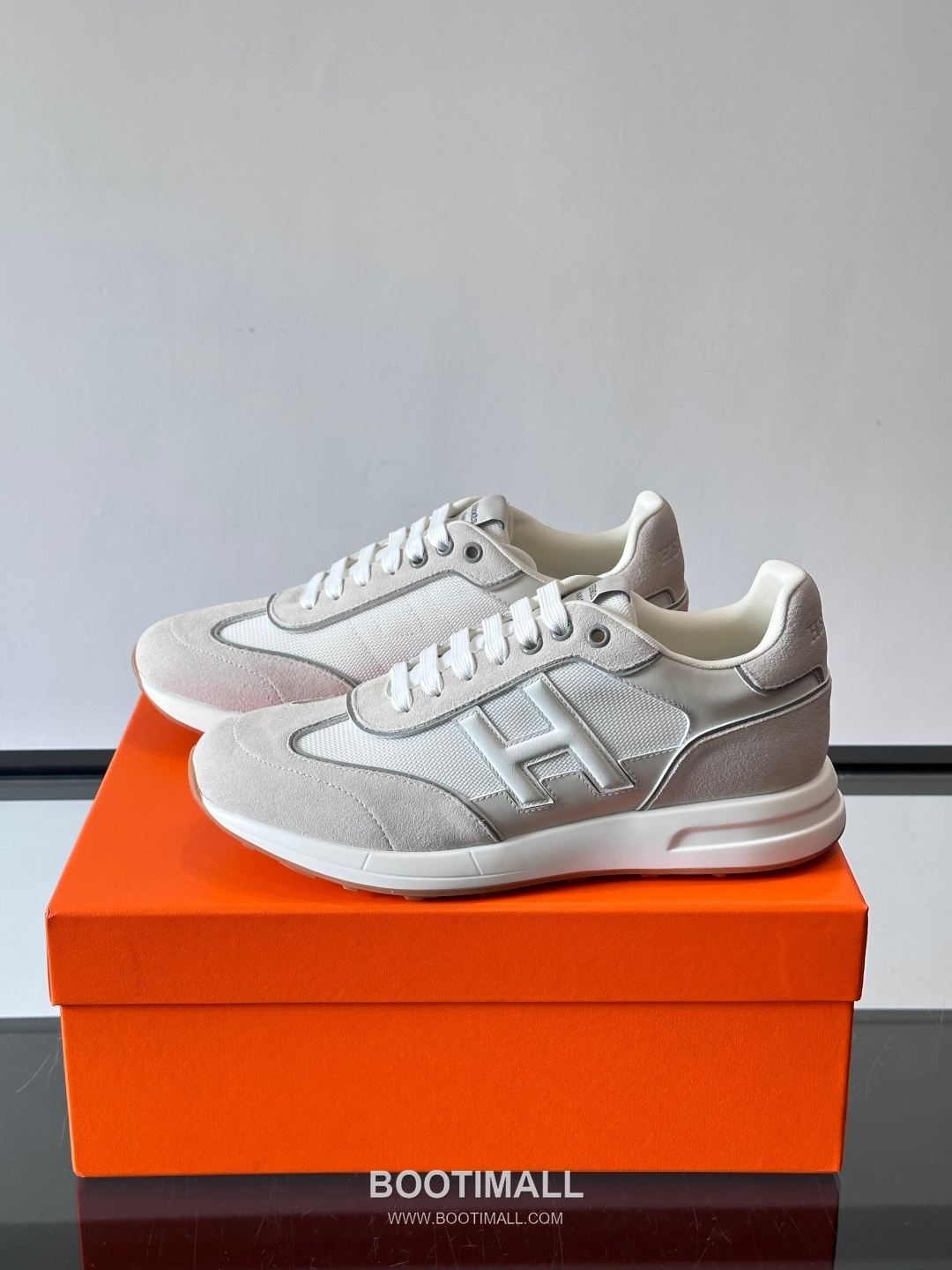 Hermes Calfskin Mesh Low Sneakers with H Logo Detail 에르메스 카프스킨 메쉬 로우 스니커즈 H 로고 디테일 4.5cm 3