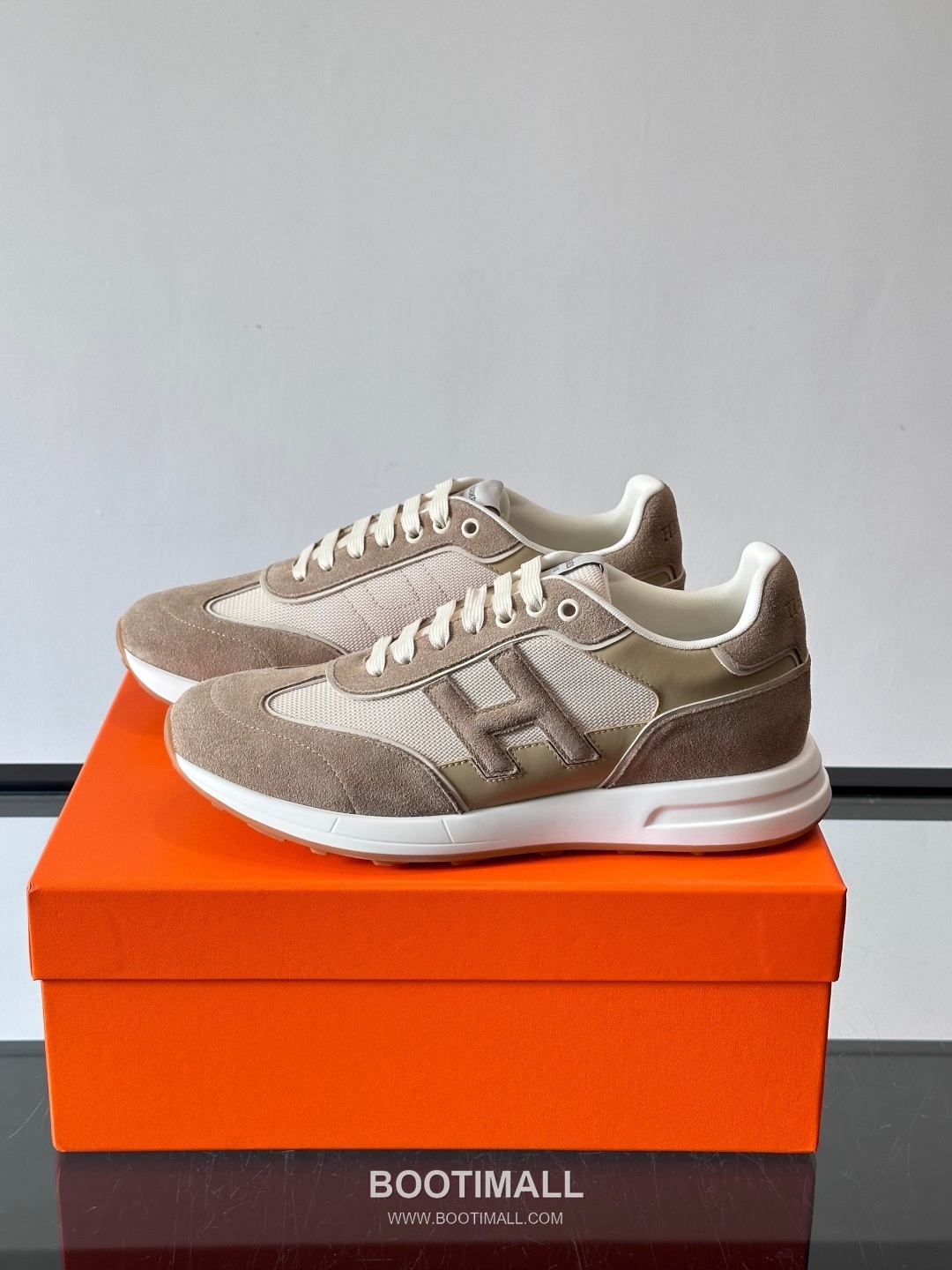 Hermes Calfskin Mesh Low Sneakers with H Logo Detail 에르메스 카프스킨 메쉬 로우 스니커즈 H 로고 디테일 4.5cm 3