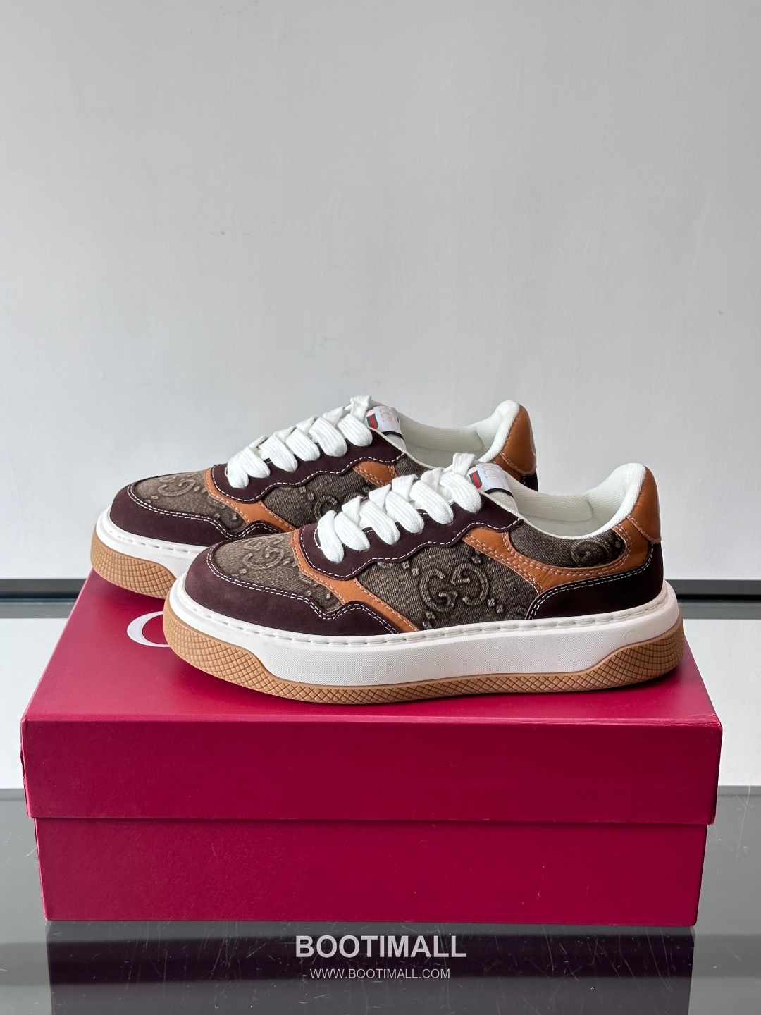 Gucci Screener Calfskin Low Sneakers with Web Stripe Double G Detail 구찌 스크리너 카프스킨 로우 스니커즈 웹 스트라이프 더블 G 디테일 3.5cm 3